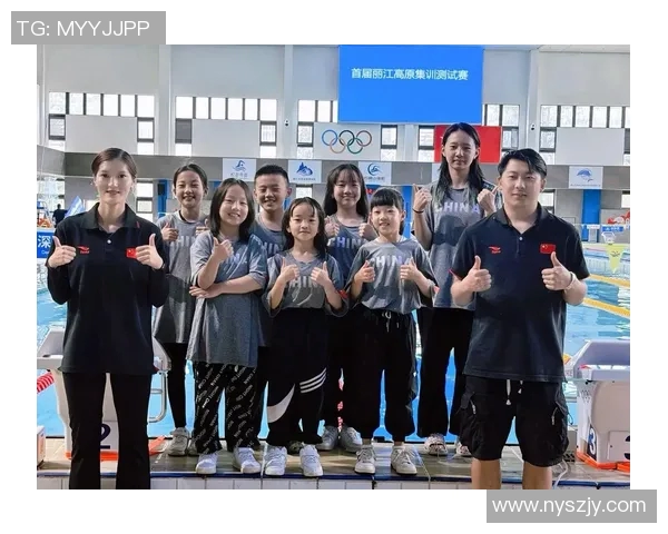 游泳青年队达标赛精彩瞬间与成绩分析全景报道