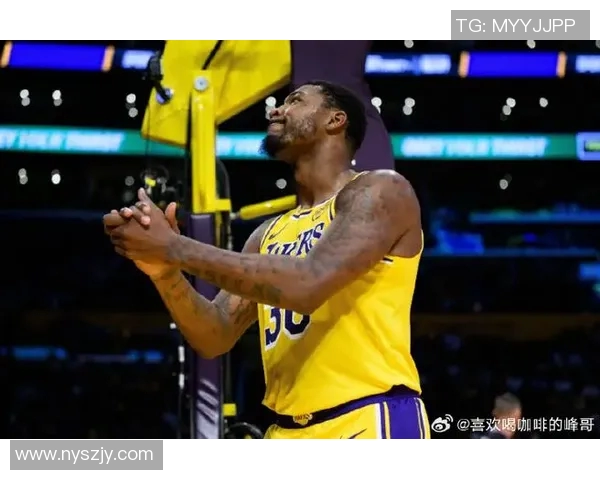 前湖人球员爆料内幕，揭秘球队训练生活